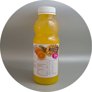 Nápoj s příchutí ananas-pomeranč